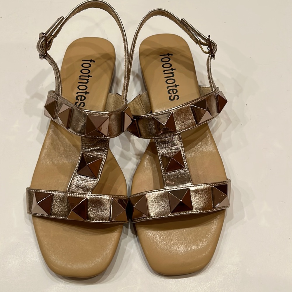 footnotes, ERITH, gold leather studded sandal SZ 7 M